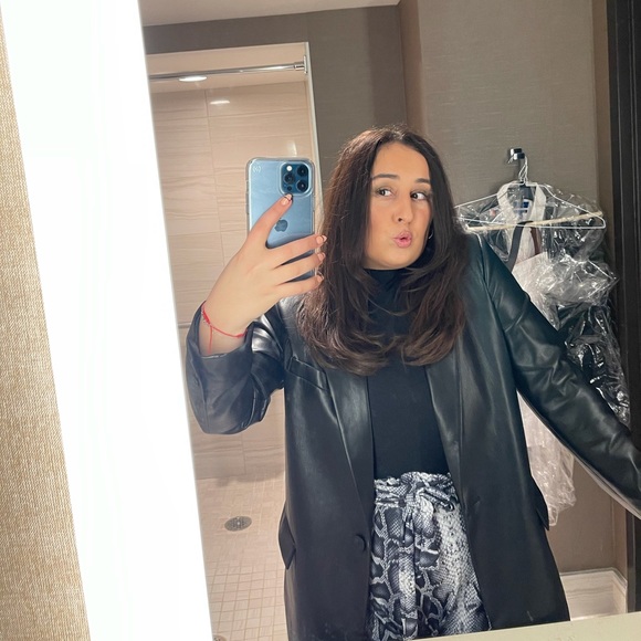 Meet your Posher, Marina - Picture 2 of 14